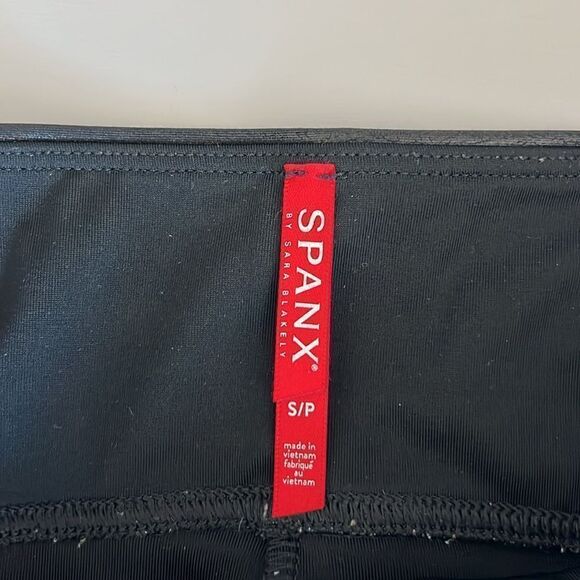 NWOT SPANXshape™ Faux Leather Leggings Size S - Picture 5 of 11